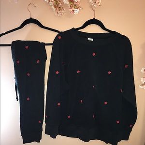 VS PINK Jogger and Sweatshirt Set